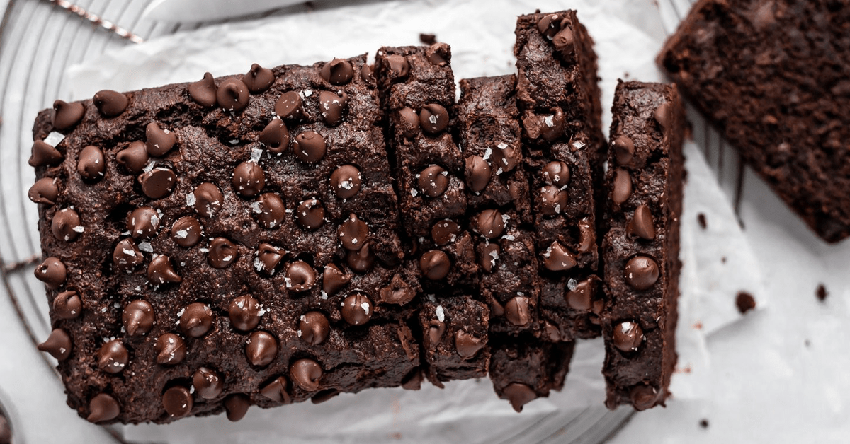 Healthy Chocolate Banana Bread (gluten-free & SO fudgy!)