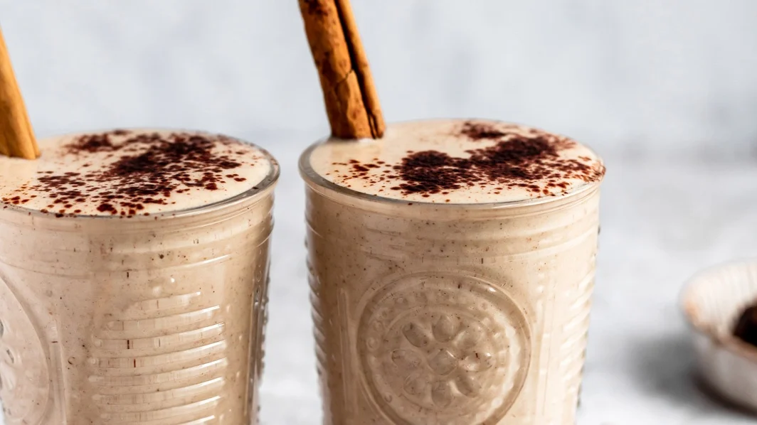 Snickerdoodle Tahini Date Smoothie (with a sneaky veggie!)
