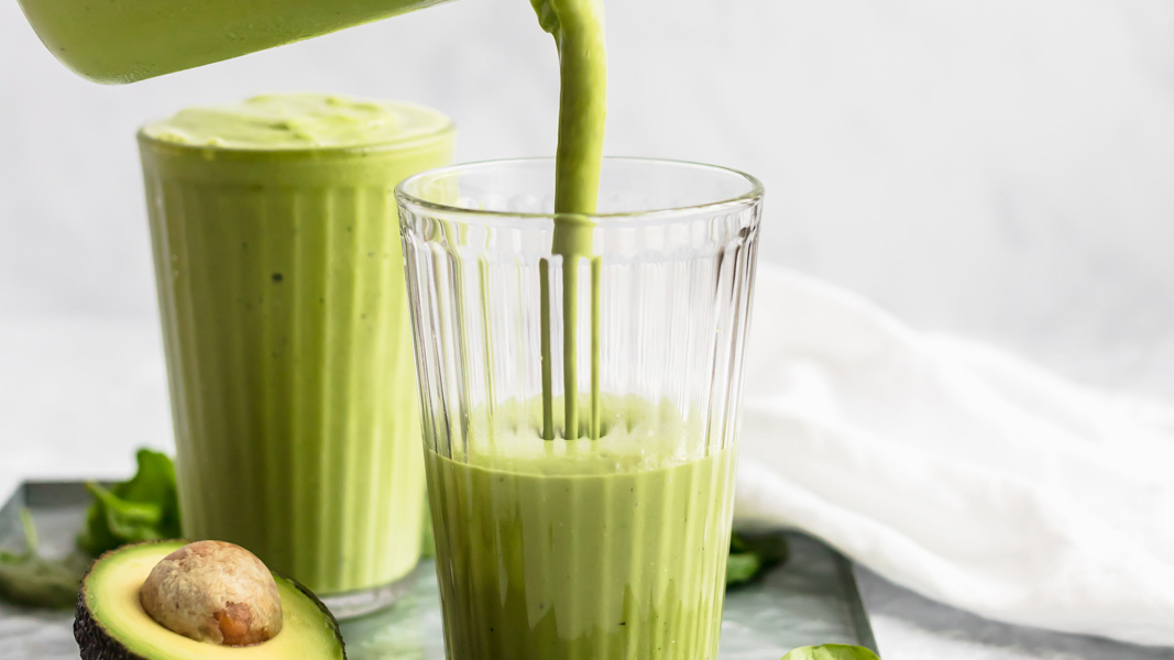 Healthy Green Smoothie Recipe (high-fiber & tropical flavor!)