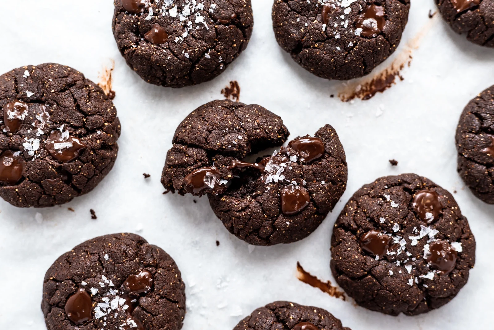 Flourless Chocolate Almond Butter Cookies (SO fudgy!)